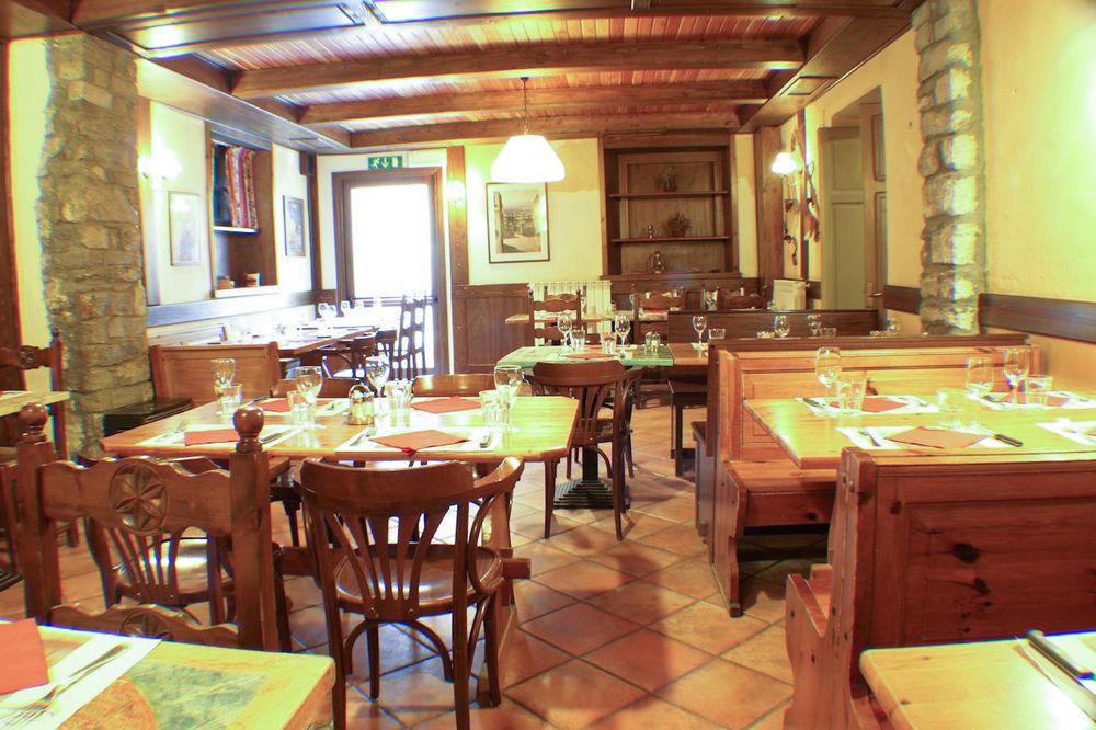 Hotel Le Soleil Challand-Saint-Anselme Dış mekan fotoğraf